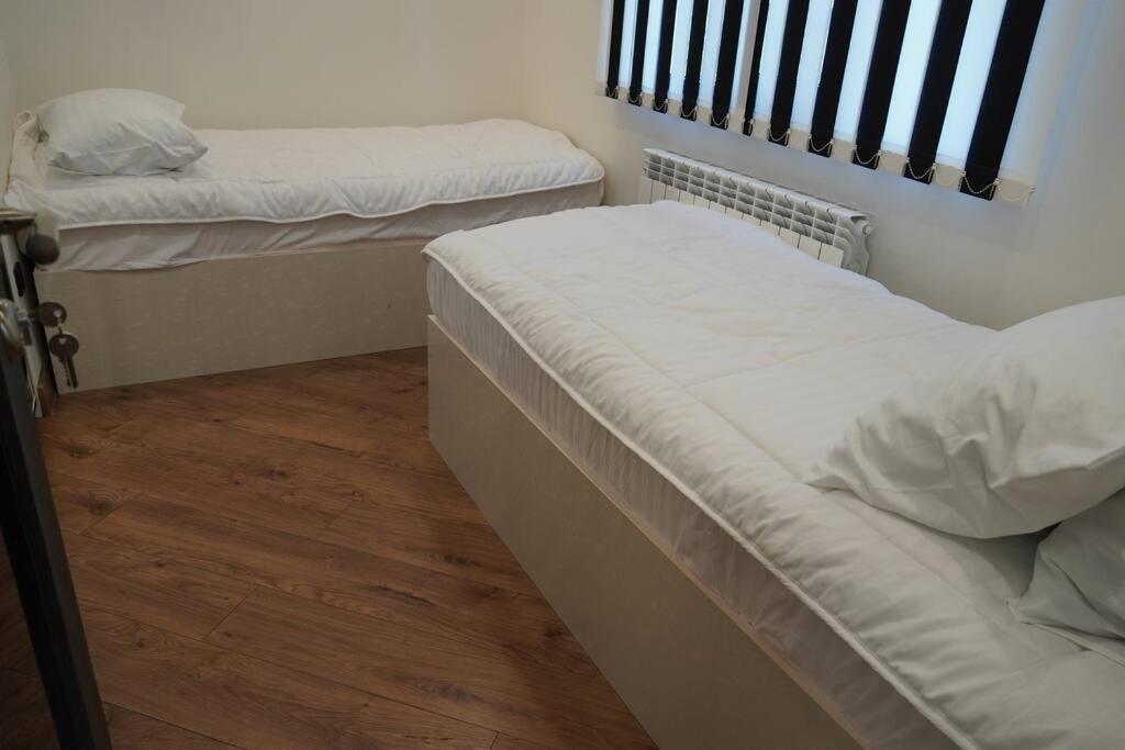 Lovely, Newly Remodeled Apartment In Yerevan! Exterior photo